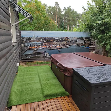 Relax & Recharge - A Unique Suite With A Touch Of Luxury - Hot Tub And Sauna Inspired Decor #Not A Real Sauna# Easy City Access - Direct Train 15 Min To City Helsinki Exterior photo