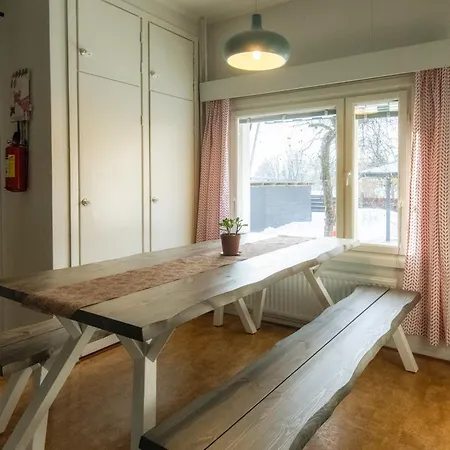 Private Apartment Suite With Sauna Themed Bedroom, Private Jacuzzi, City Center By Train 15Min Helsinki Exterior foto