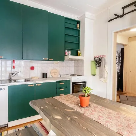 Private Apartment Suite With Sauna Themed Bedroom, Private Jacuzzi, City Center By Train 15Min Helsinki Exterior foto
