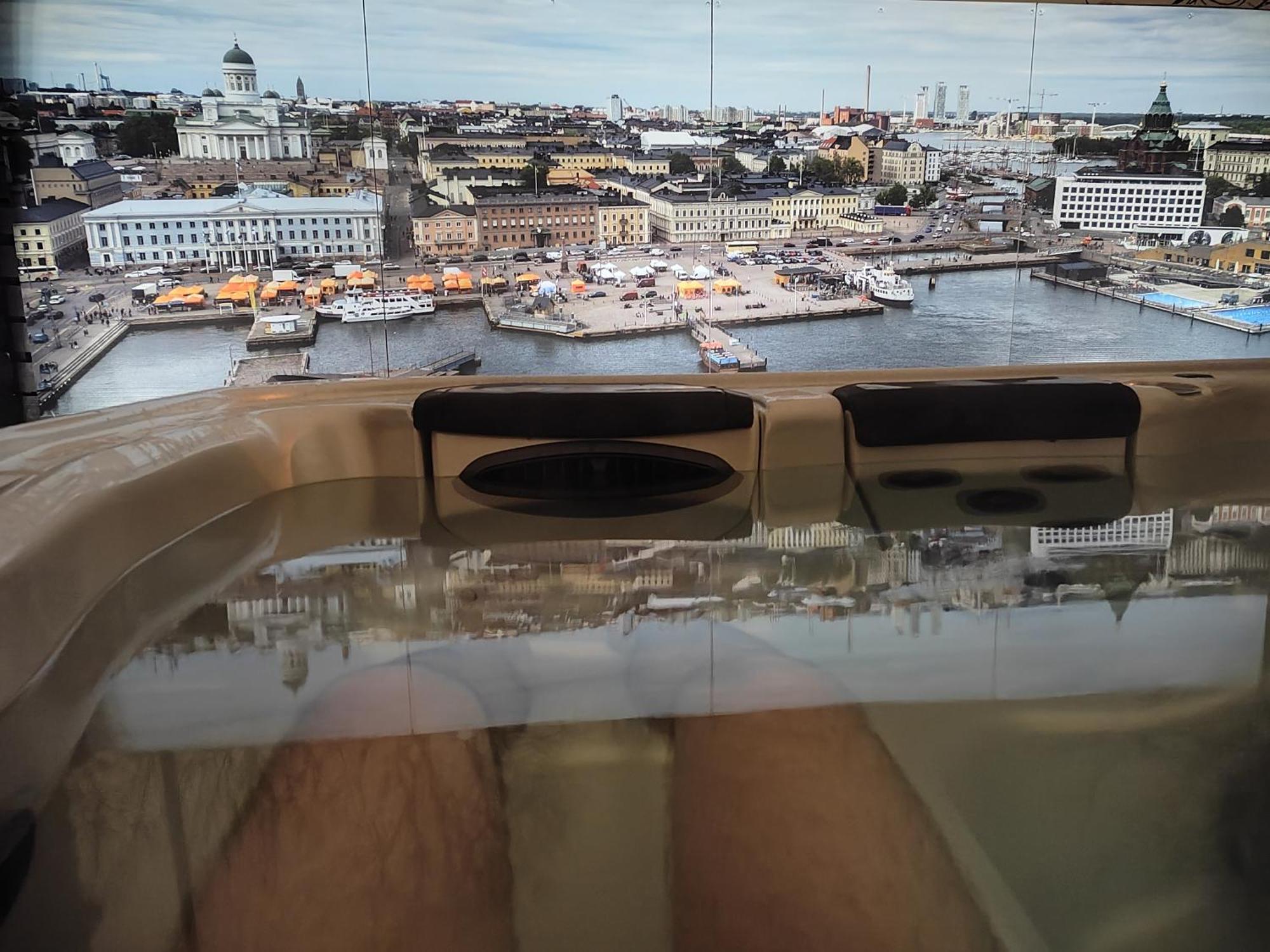 Private With Sauna Themed Bedroom, Private Jacuzzi, Center By Train 15min