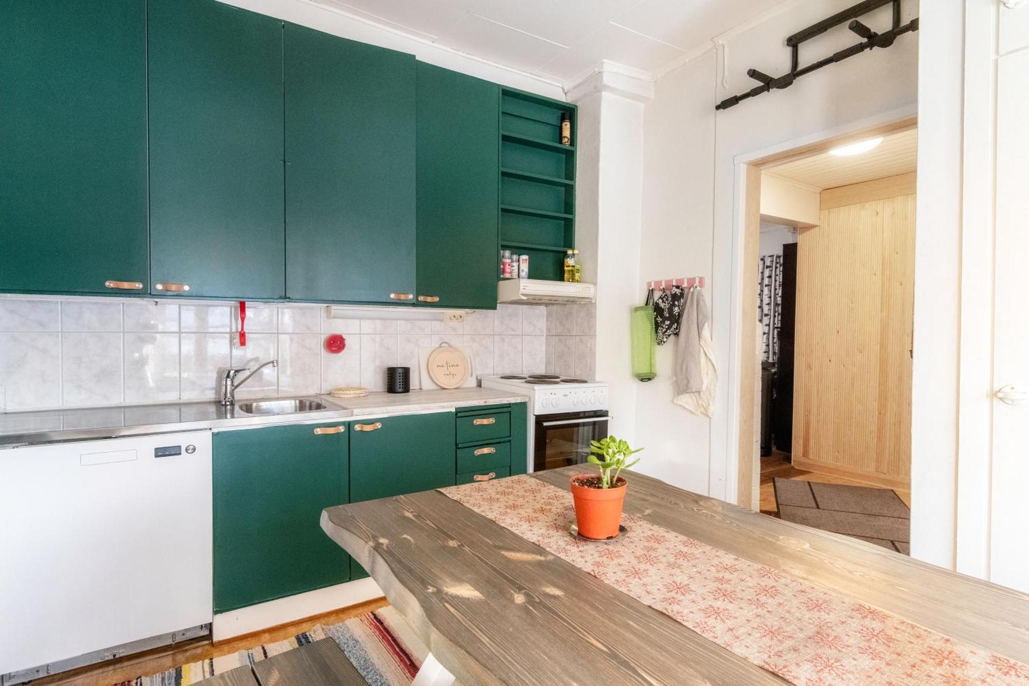 Private With Sauna Themed Bedroom, Private Jacuzzi, Center By Train 15min Appartement